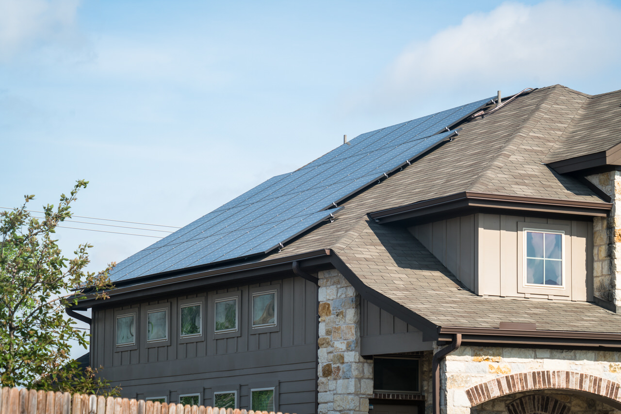Requisitos legales para instalar paneles solares en Texas